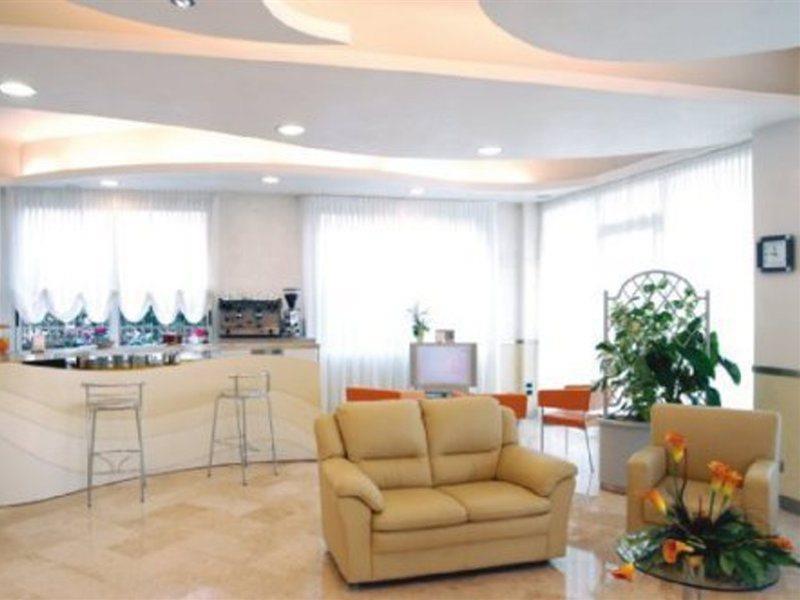 Hotel Marittima Ріміні Ресторан фото