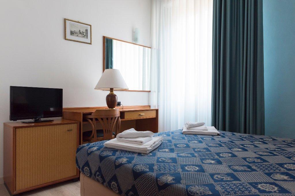 Hotel Marittima Ріміні Екстер'єр фото