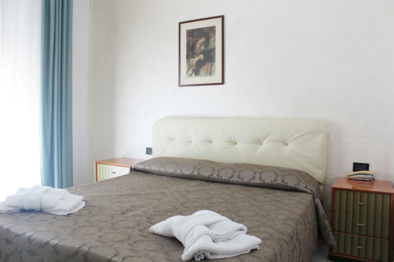 Hotel Marittima Ріміні Екстер'єр фото